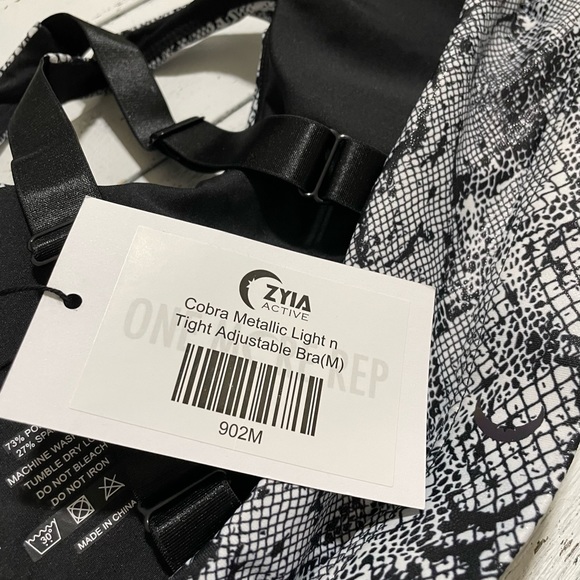 Women’s ZYIA Active Cobra Metallic Sports bra size medium NWT - Picture 4 of 4